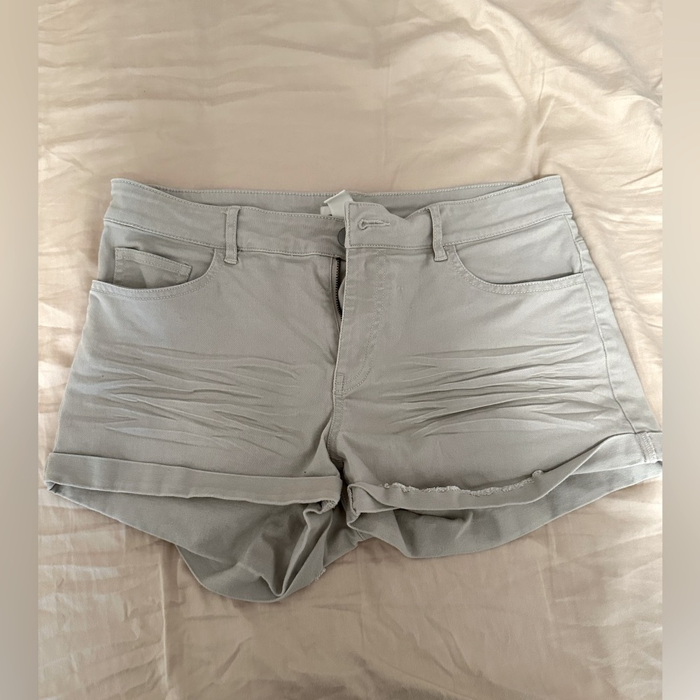 H&M Tan Cuffed Denim Shorts US Size 8